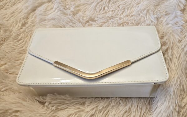 Shiny white patent clutch / shoulder bag - Image 4