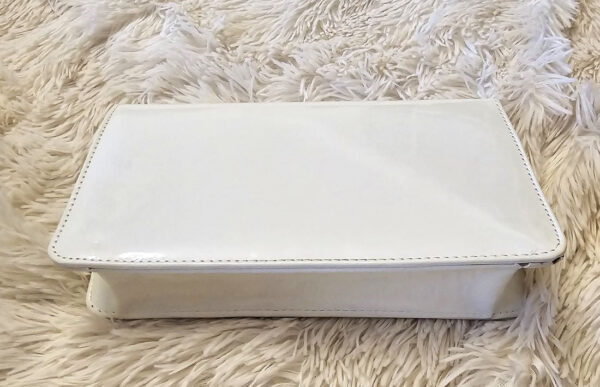 Shiny white patent clutch / shoulder bag - Image 5