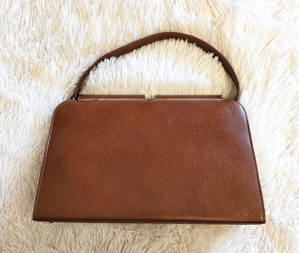 Vintage tan leather handbag