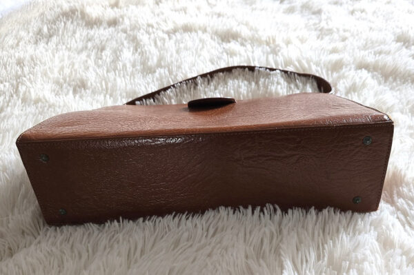 Vintage tan leather handbag - Image 4